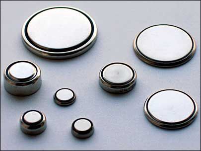 120610_button_battery_cells.jpg